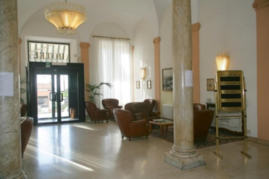 Hotel Mediterranee 3*
