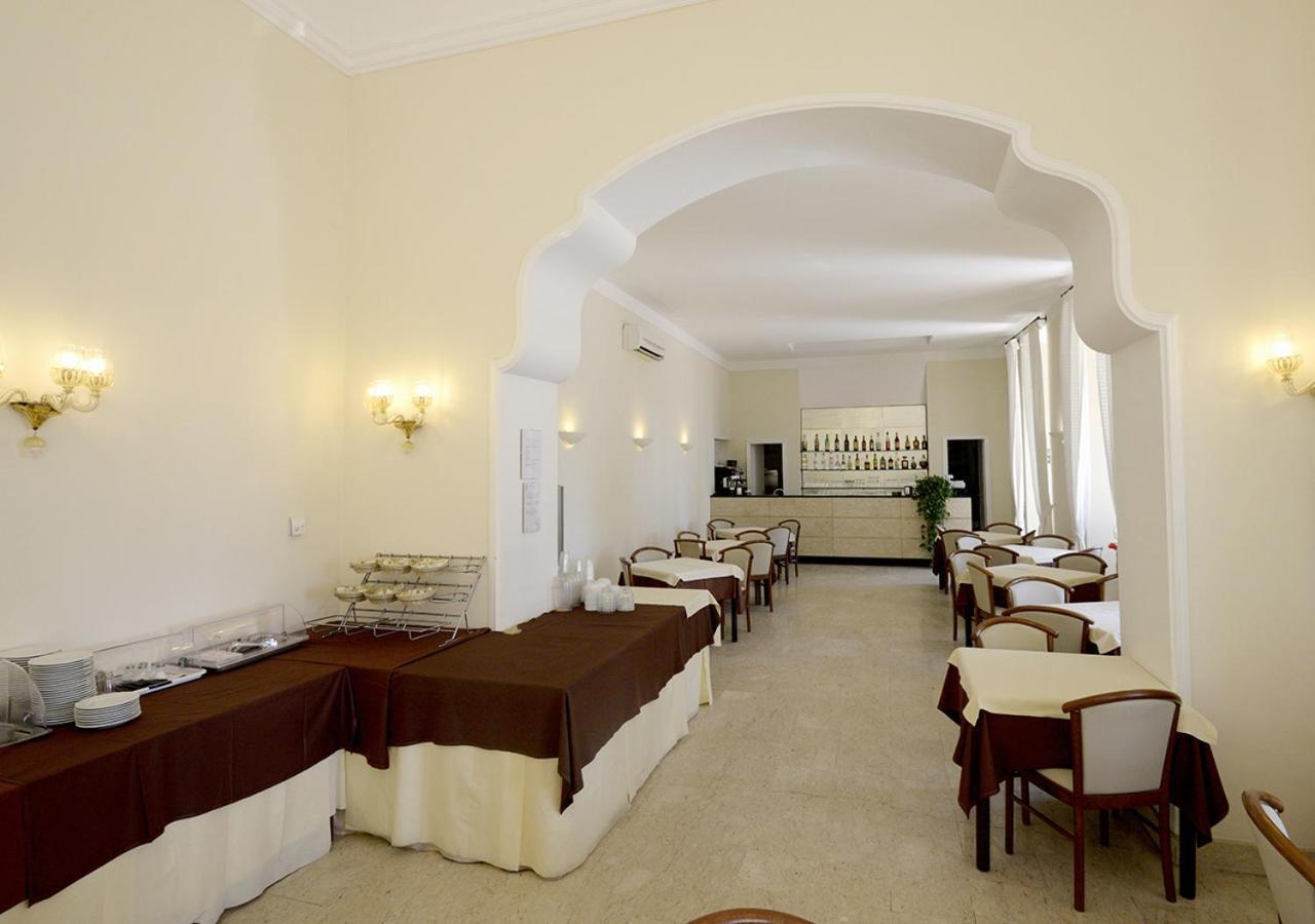 Mediterranee Hotel Génova